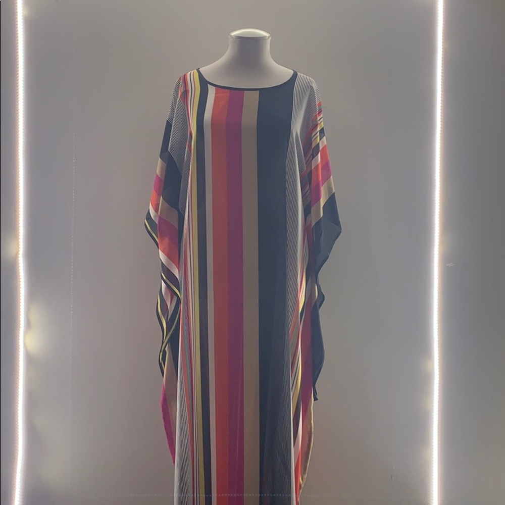 Throw - Picture 2 of 4